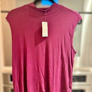 NEW SPLENDID BUTTERY SOFT SLEEVELESS MOCK TURTLENECK, BURGUNDY SIZE L/G